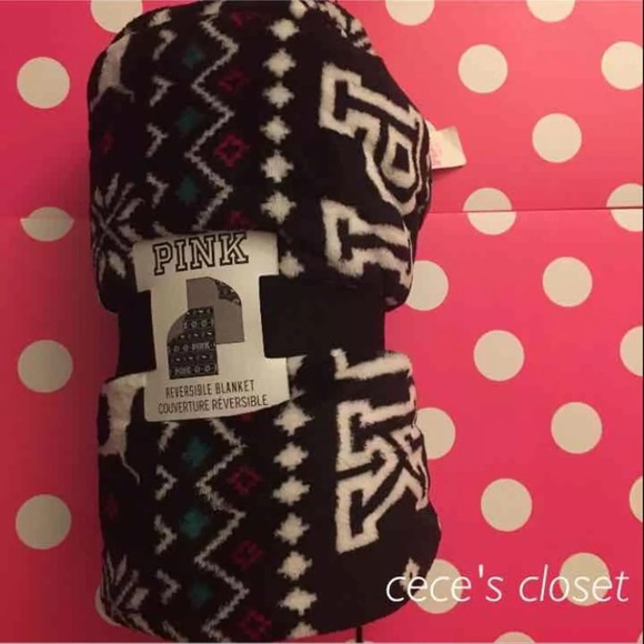 VS Pink reversible blanket - Picture 3 of 3